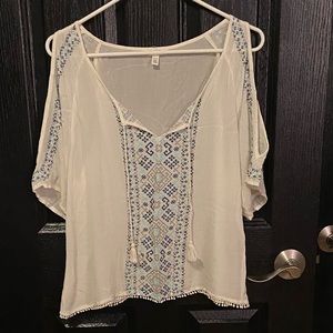 Aeropostale Cold Shoulder shirt